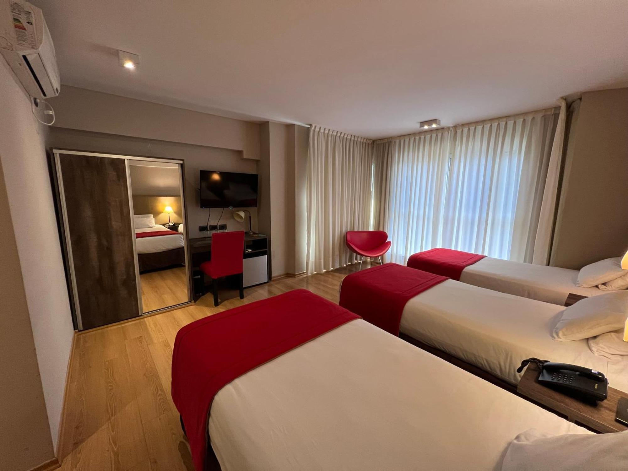 Bue Hotel — Photos 1
